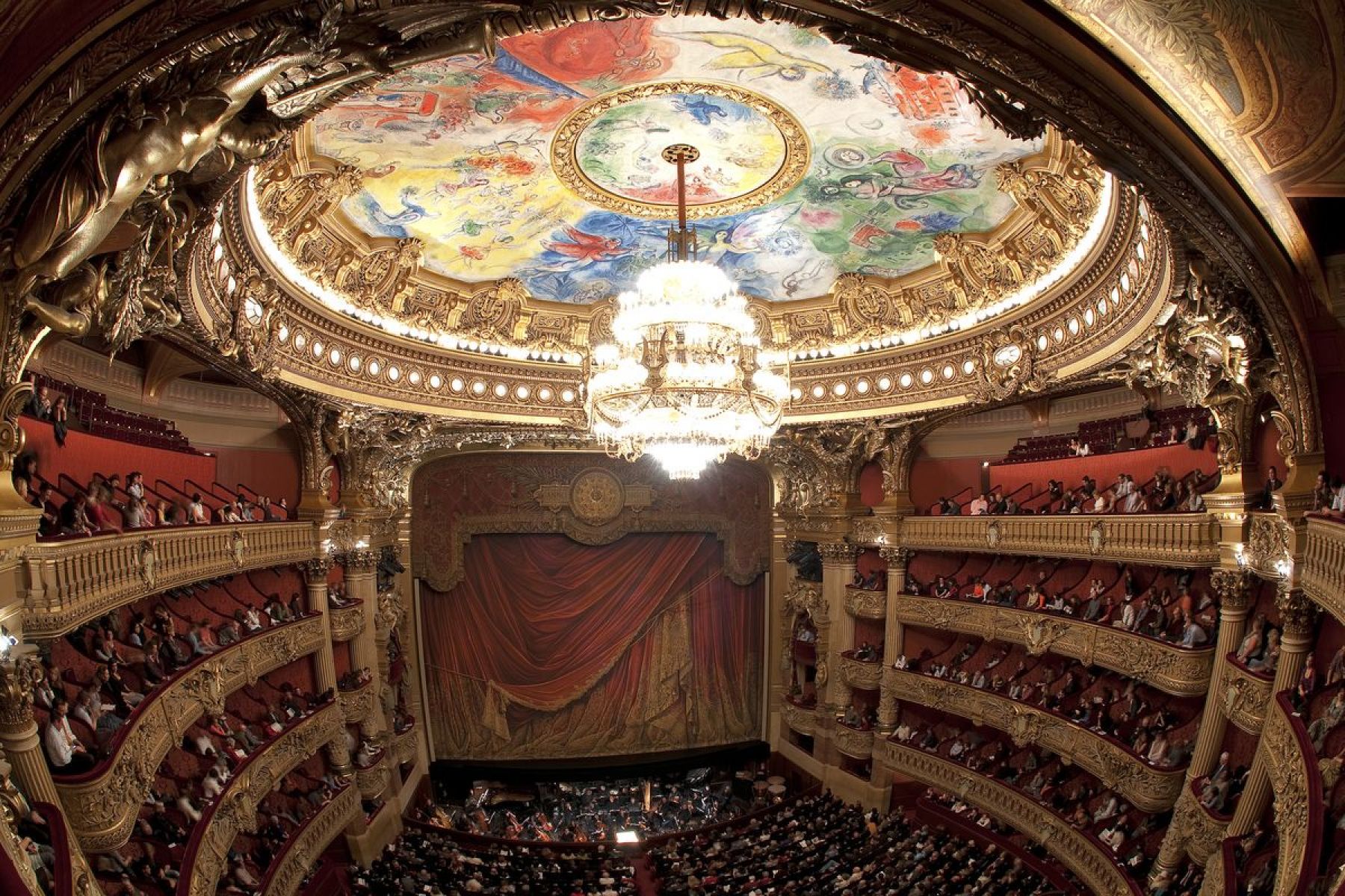 Его можно увидеть в театре. Опера Гарнье в Париже. Опера Гарнье (Гранд-опера), Париж. Театр Гранд опера в Париже.