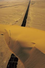 Egypte, route coupée par une dune
